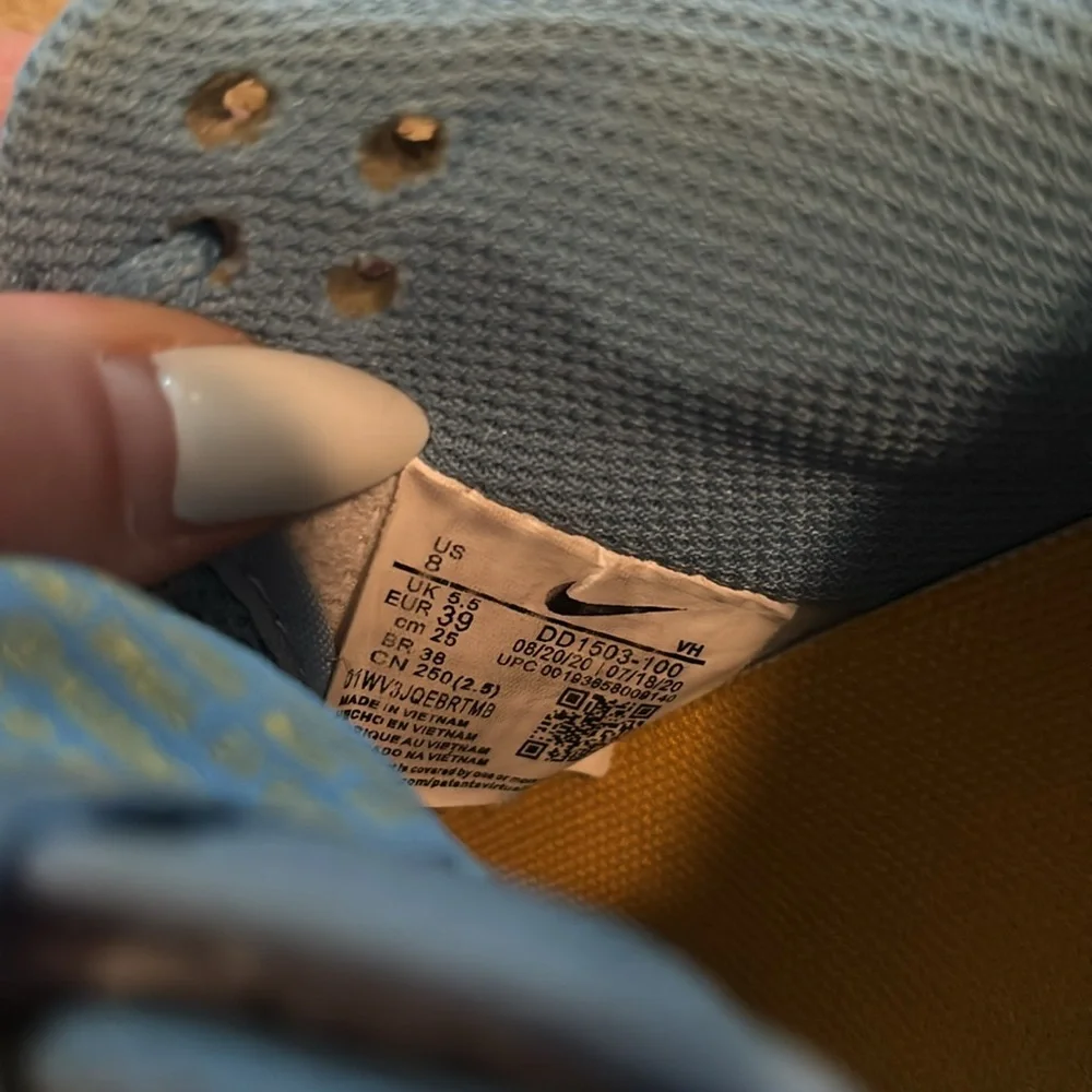 Nike Dunk Low - Picture 5 of 6